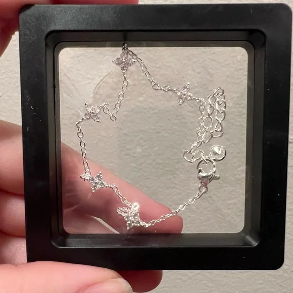 925 Sterling Silver Plated Clover Bracelet - Picture 5 of 6